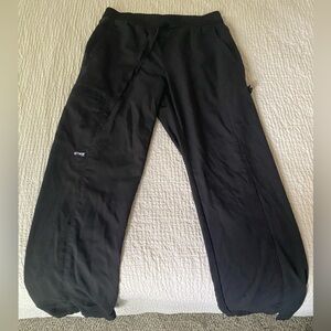 Grey's Anatomy 3-Pocket Mid-Rise Straight Scrub Pant